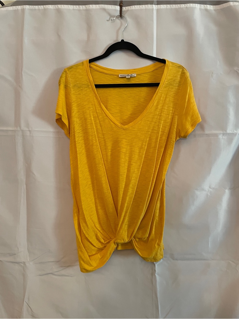 Express One Eleven M V-Neck Twist Front Women's Top - Yellow